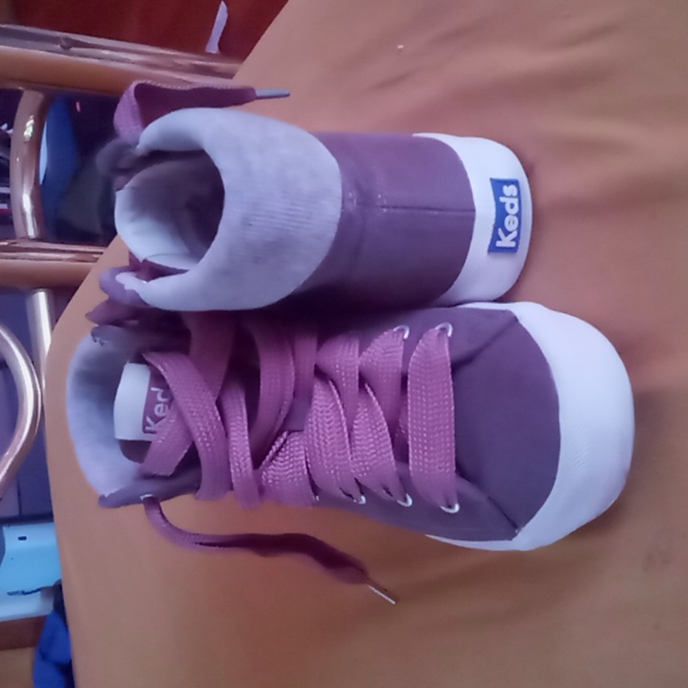 Womans keds hightops sneakers size 6